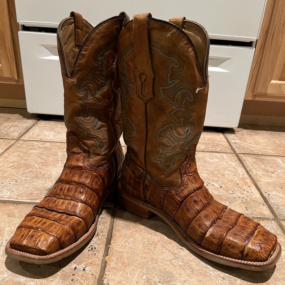 Men’s cowboy boots